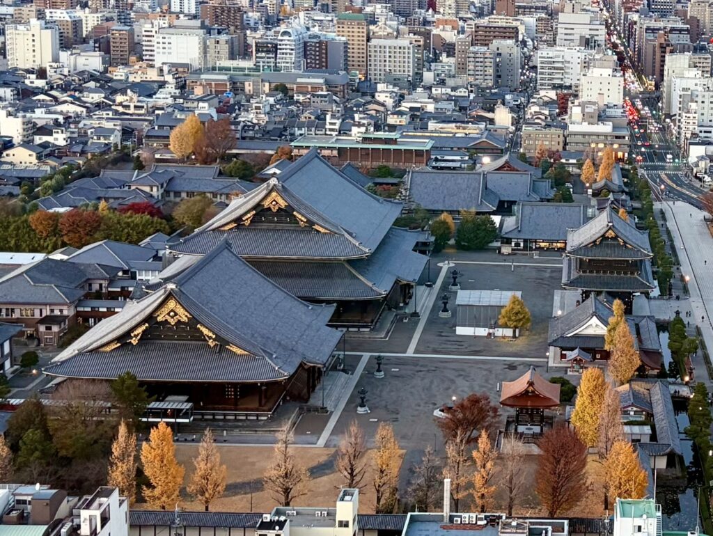 東京タワーからの見える東本願寺